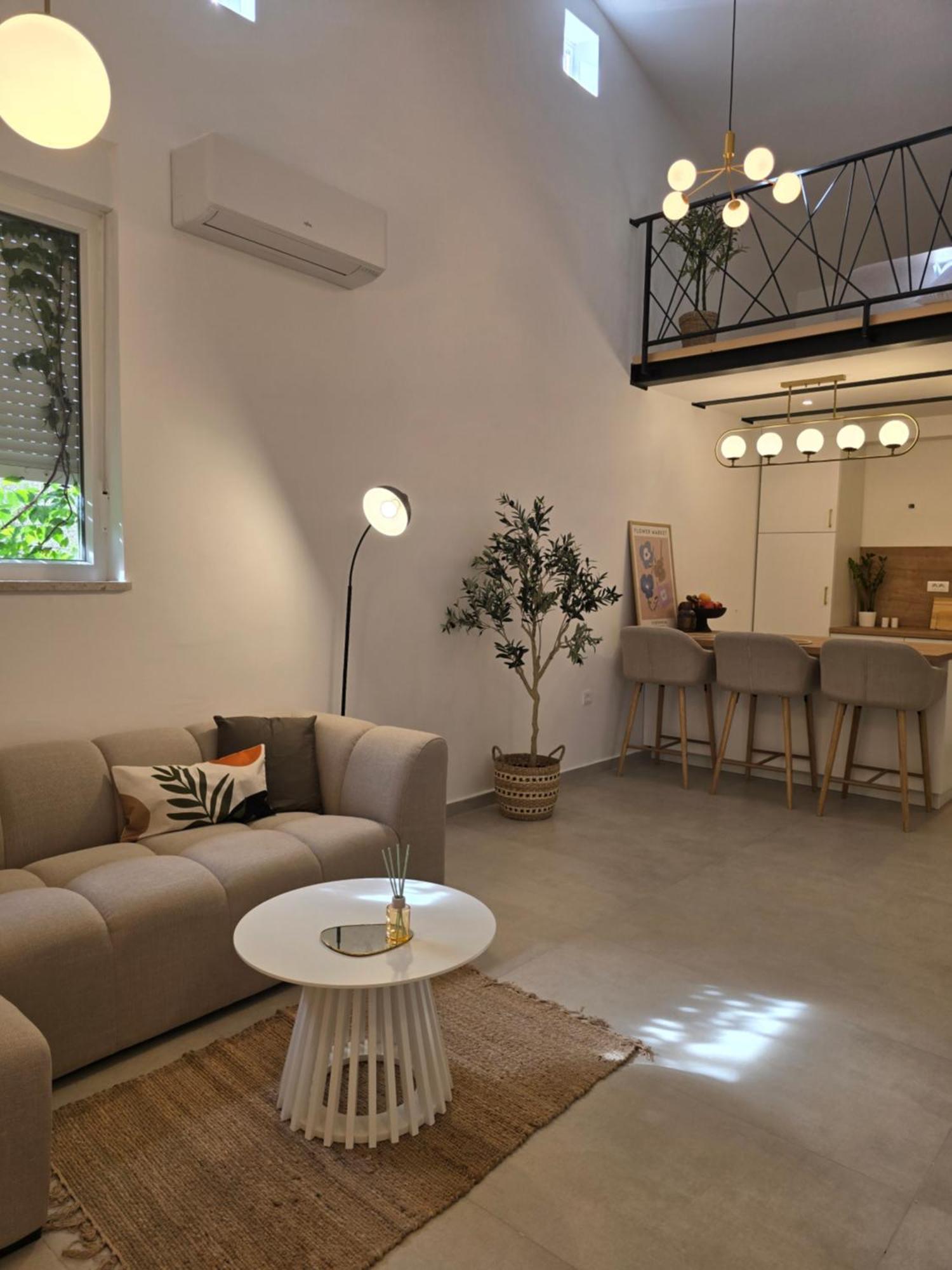 Navis Apartment *